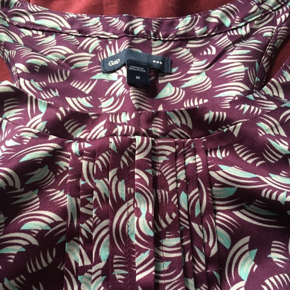 Gap Patterned Sleeveless Top - Picture 5 of 5